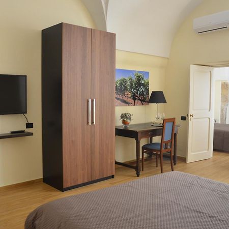 Negramaro Suite B&B Лечче Номер фото