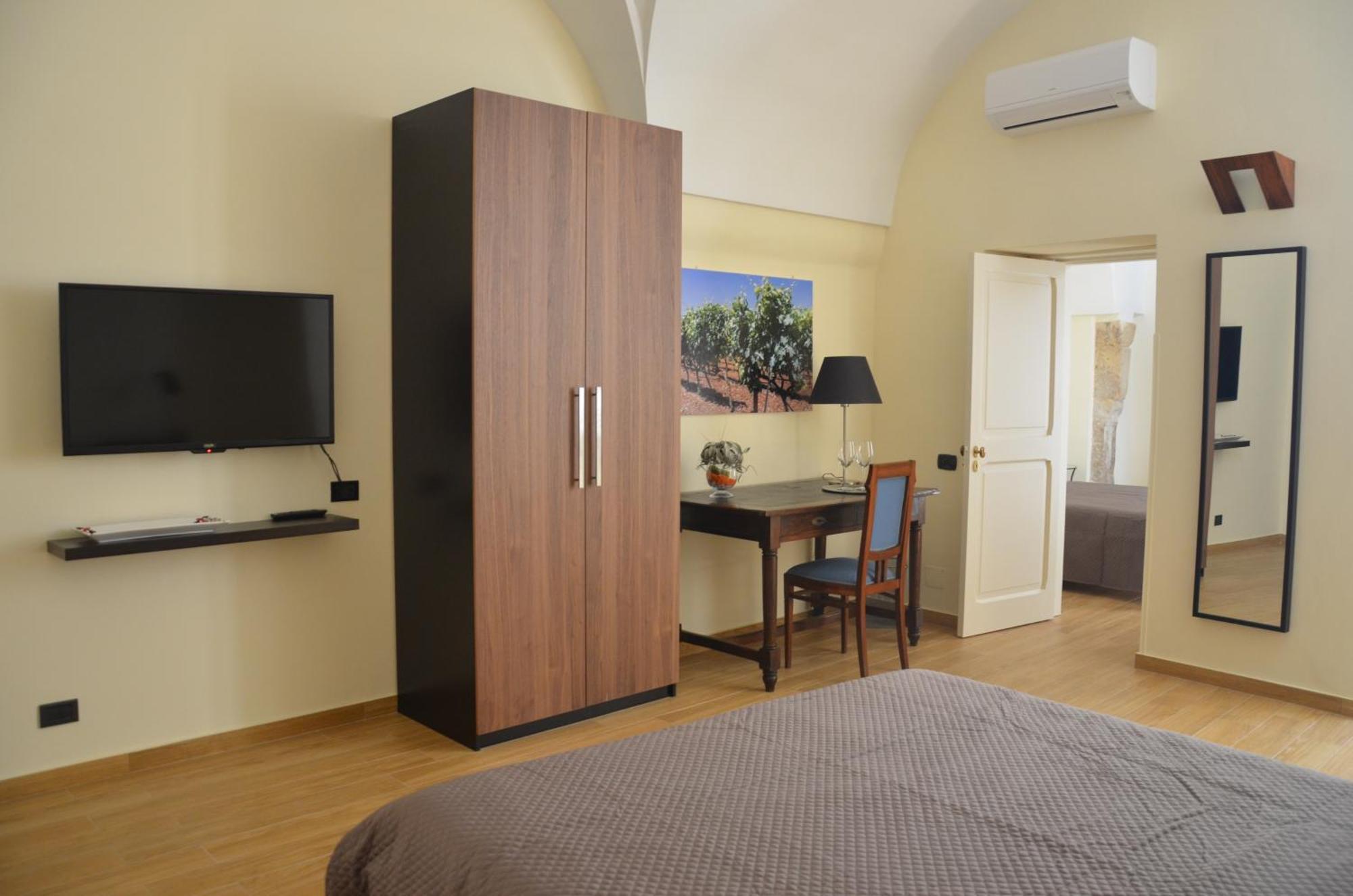 Negramaro Suite B&B Лечче Номер фото