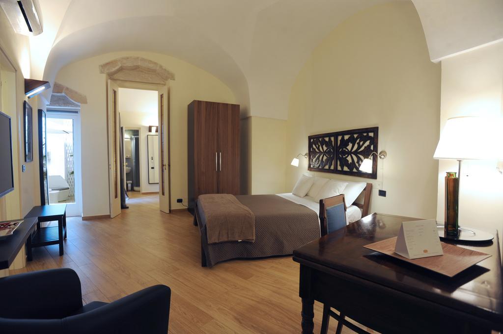 Negramaro Suite B&B Лечче Номер фото