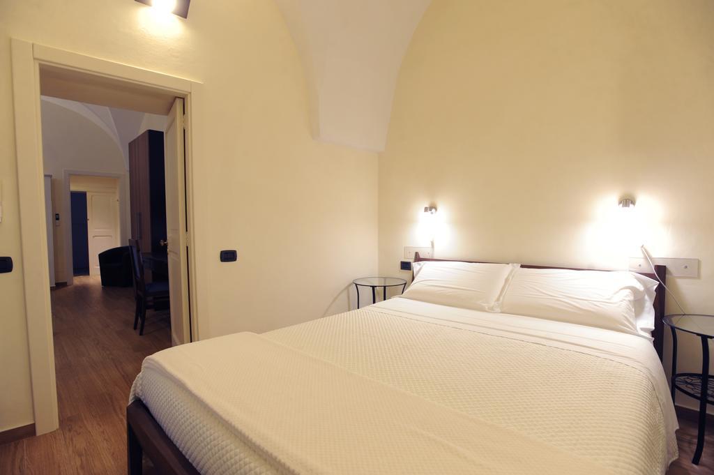 Negramaro Suite B&B Лечче Экстерьер фото
